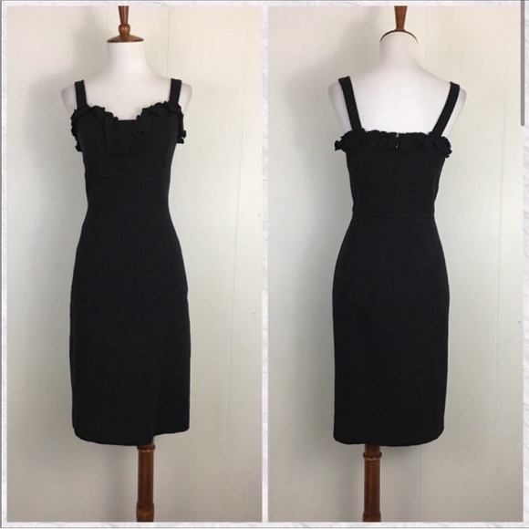 David Meister Dresses & Skirts - David Meister sweetheart neckline little black dress size 8